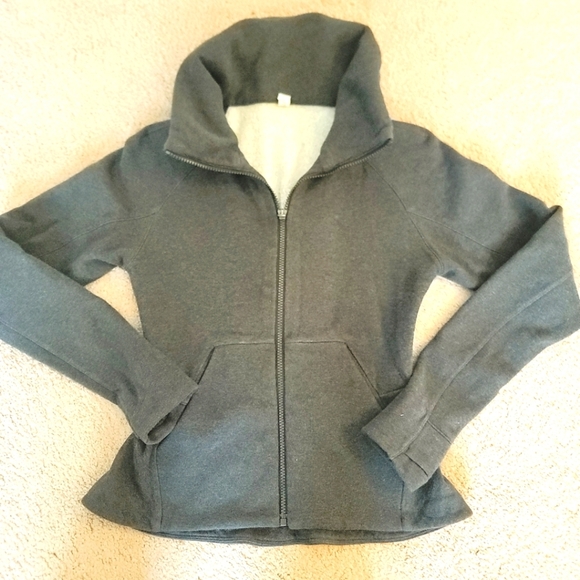Lululemon &go Destination Hoodie 4 - Picture 2 of 13